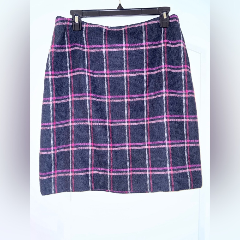 LIKE NEW Talbots Pink and Navy Plaid Skirt